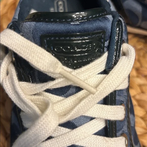 Coach Dark Blue Sneakers with White Accents Size 8.5 - Picture 3 of 8